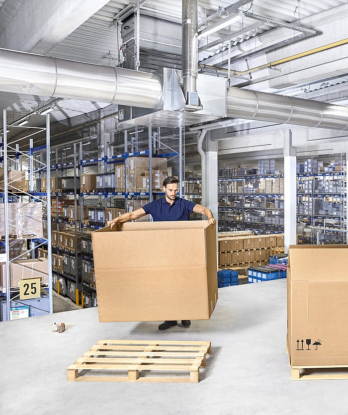 Evrensel son kullanımlar için e-ticaret ambalajları