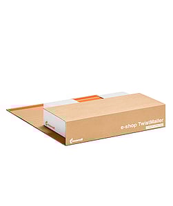 Düz olarak teslim edilen ve boyutları tamamen ayarlanabilen TwistMailer, depolama alanından tasarruf sağlar ve kullanım kolaylığı sunar. Yapıştırıcı gerektirmeyen yapısı esneklik sağlarken, ambalajın sağlamlığını ve güvenilirliğini korur.